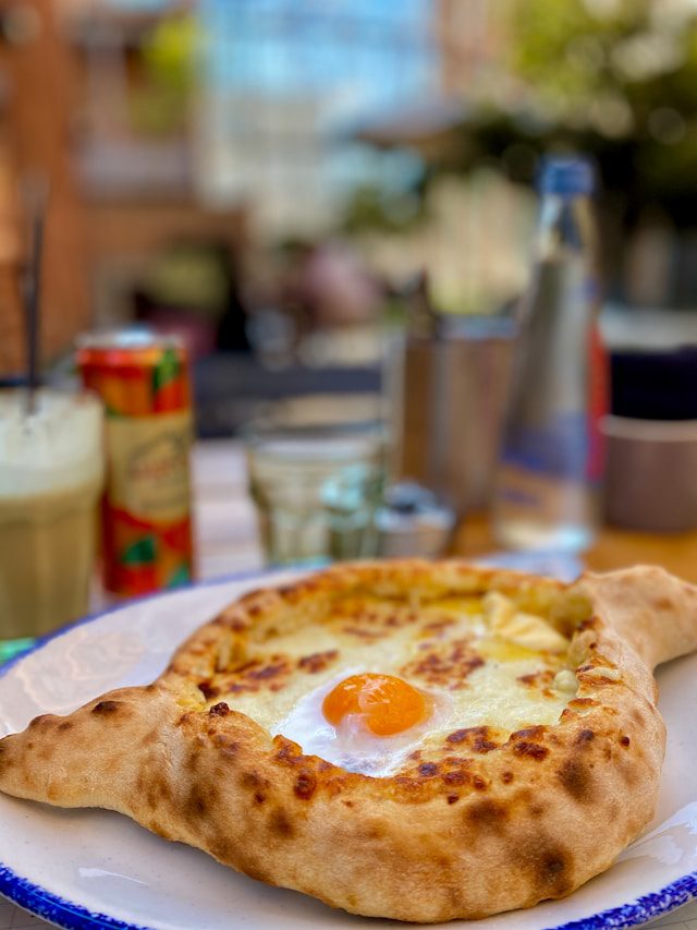 Khachapuri Georgisch